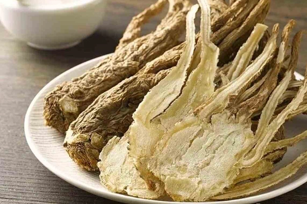 sâm đương quy ngâm rượu tại Bắc Giang 6
