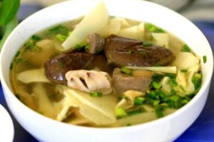 Ngan nấu măng thơm mát, lạ miệng