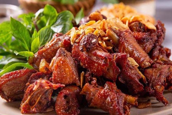 Các món nhậu bình dân từ thịt ngan