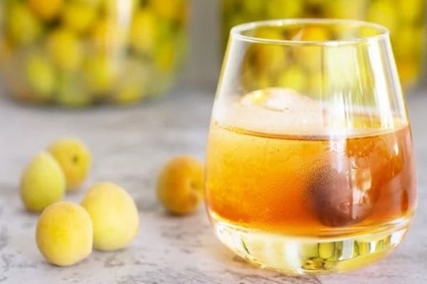 Rượu Mơ má đào 4