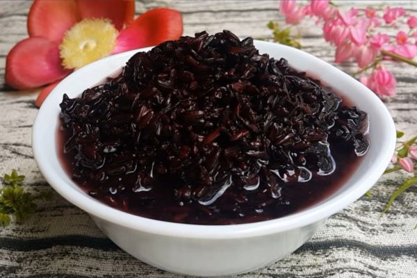 Rượu nếp than 2