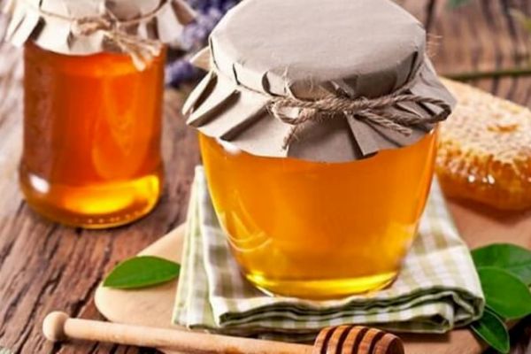 Cách ngâm rượu mật ong trứng gà