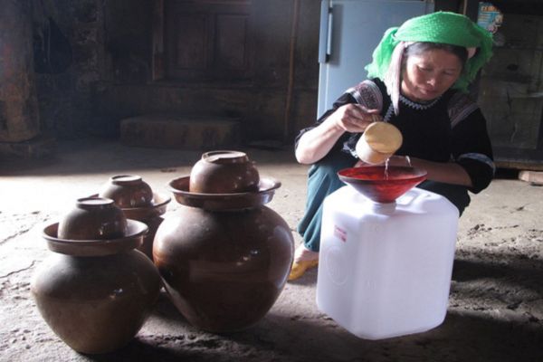 Rượu Thóc La Pán Tẩn 3 Rượu Thóc La Pán Tẩn 3
